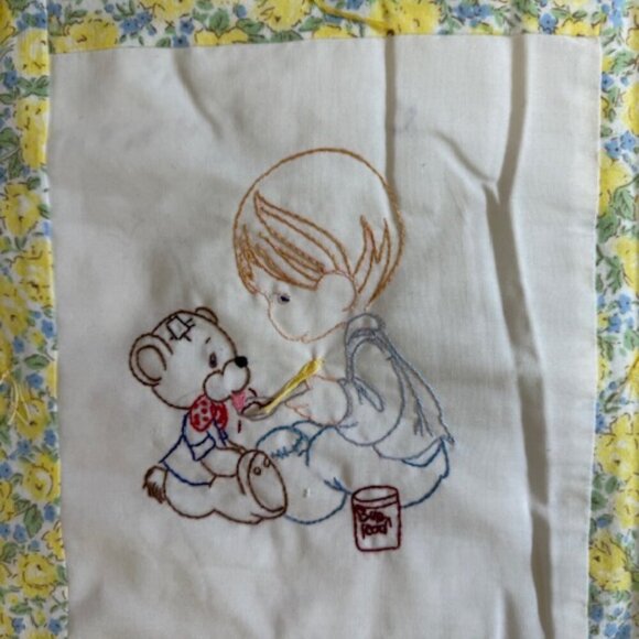 9 Panel Hand Embroidered Handsewn Baby Blanket Precious Moments Rabbit Duck Bear - Picture 9 of 12